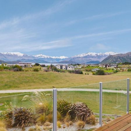 Villa Infinity And Beyond Wanaka Exterior foto
