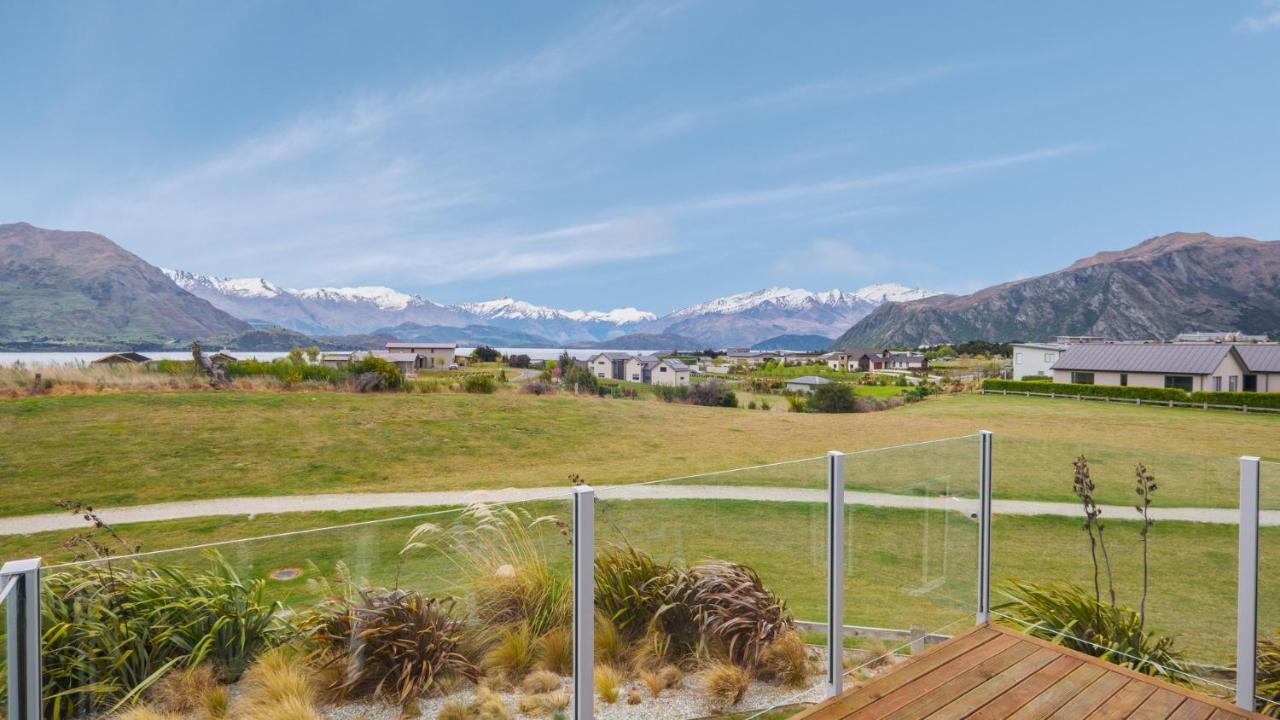 Villa Infinity And Beyond Wanaka Exterior foto