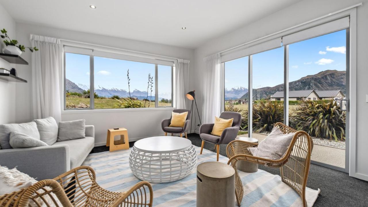 Villa Infinity And Beyond Wanaka Exterior foto